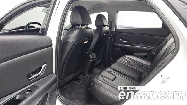 Hyundai Avante CN7 — Фото автомобиля 18