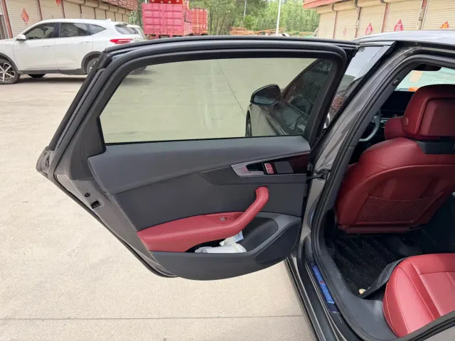 Audi A4L — Фото автомобиля 17