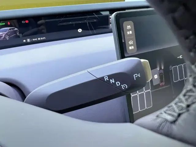 Avatr Avatr 12 2025 Max Pure Electric Edition — Фото автомобиля 13