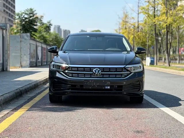 Volkswagen Sagitar — Фото автомобиля 2