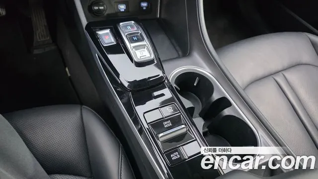 Hyundai Sonata Sonata (DN8) 2.0 LPG(Для проката) — Фото автомобиля 9