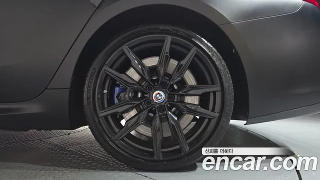 BMW 8 Series G15 — Фото автомобиля 6
