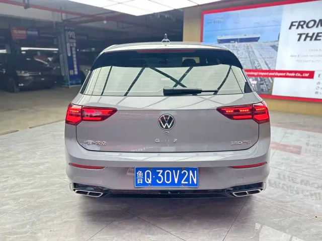 Volkswagen Golf — Фото автомобиля 6