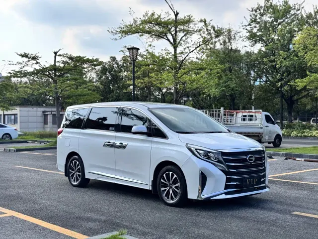 GAC Trumpchi M8 — Фото автомобиля 3