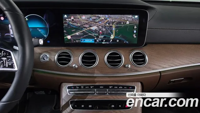 Mercedes-Benz E-Class W213 — Фото автомобиля 19