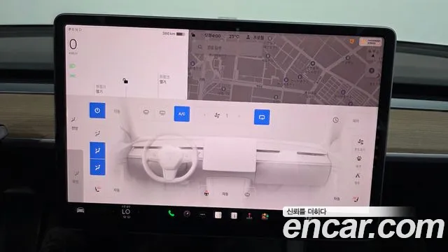 Tesla Model 3 — Фото автомобиля 14