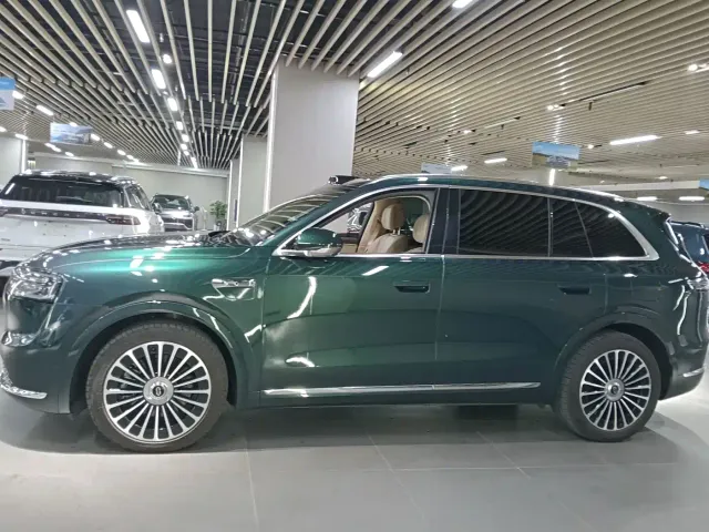 Aito M7 — Фото автомобиля 3