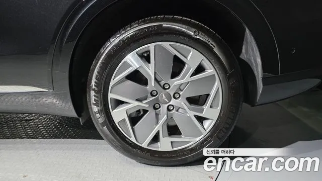 Genesis GV70 Electrified GV70 — Фото автомобиля 21