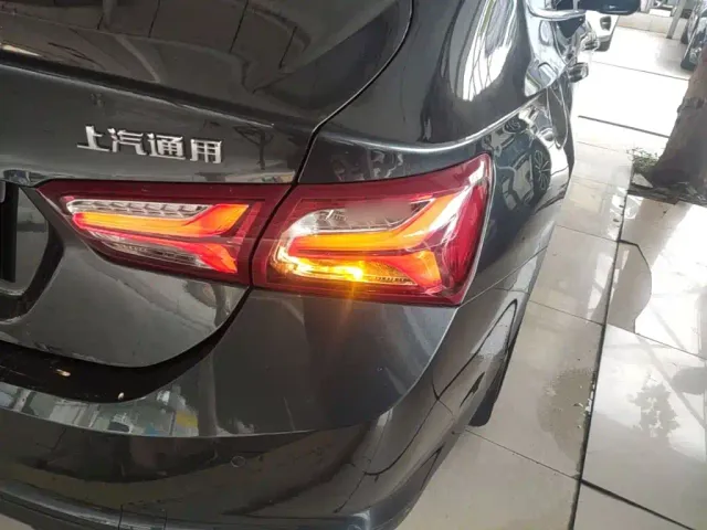 Chevrolet Malibu XL — Фото автомобиля 7