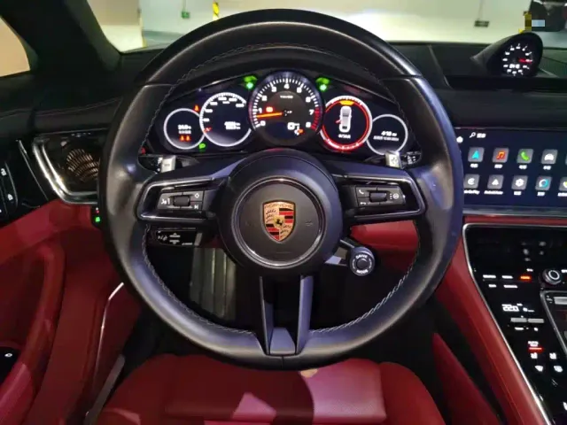 Porsche Panamera — Фото автомобиля 2