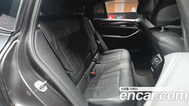 BMW X4 xDrive20i M Sport — Фото автомобиля 10