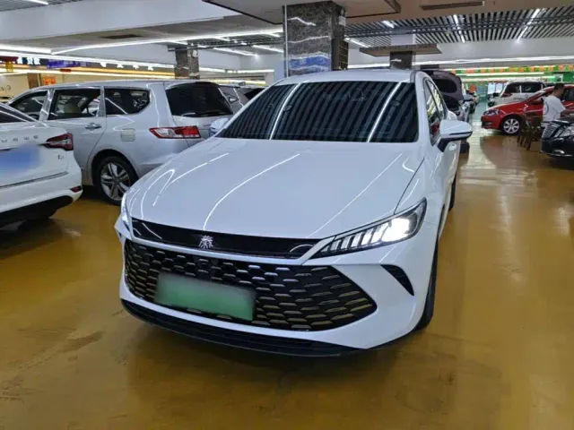 Фотография автомобиля — BYD Qin PLUS