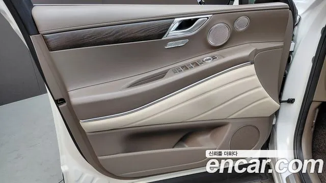 Genesis GV80 — Фото автомобиля 13