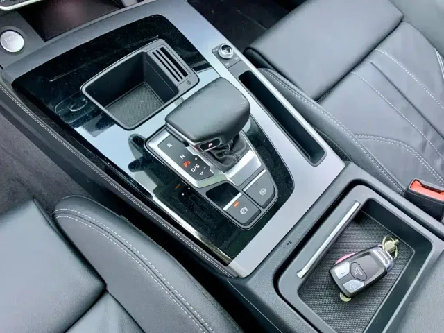 Audi Q5L — Фото автомобиля 24