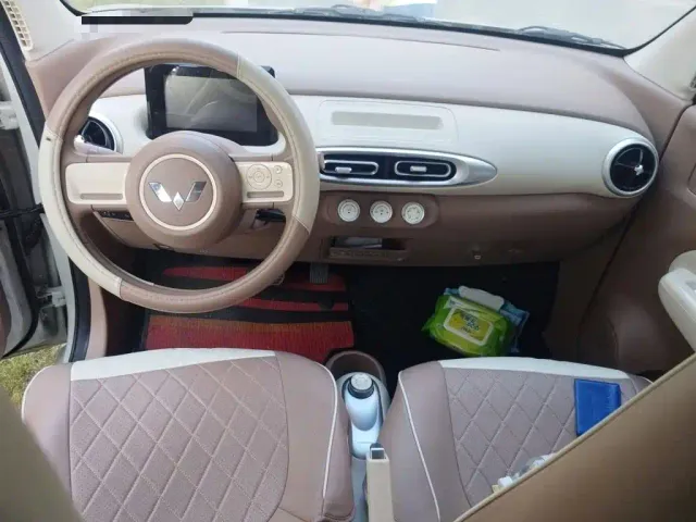 Wuling Motors Hongguang MINIEV 2025 4-Door Advanced — Фото автомобиля 5