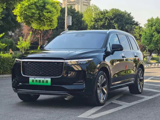 Фотография автомобиля — Li Auto ONE