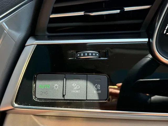 Audi Q7 — Фото автомобиля 17