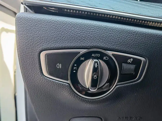 Mercedes-Benz E-Class — Фото автомобиля 13