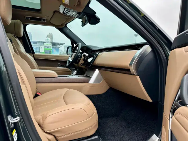 Land Rover Range Rover — Фото автомобиля 10