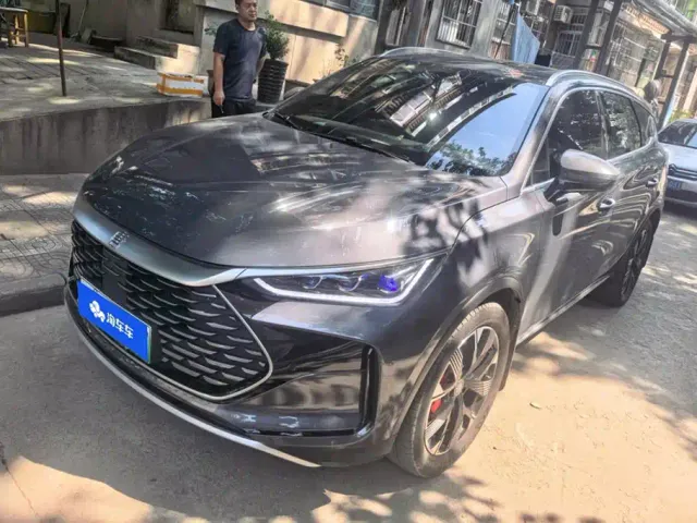 Фотография автомобиля — BYD Tang
