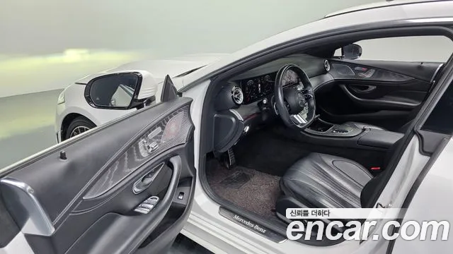 Mercedes-Benz CLS-Class — Фото автомобиля 9