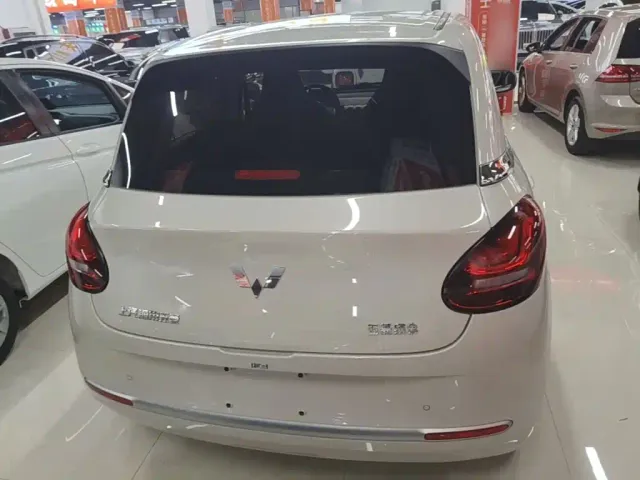 Wuling Bingo — Фото автомобиля 5
