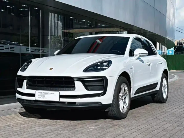 Фотография автомобиля — Porsche Macan
