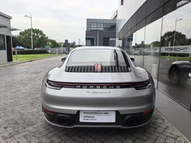 Porsche 911 — Фото автомобиля 5