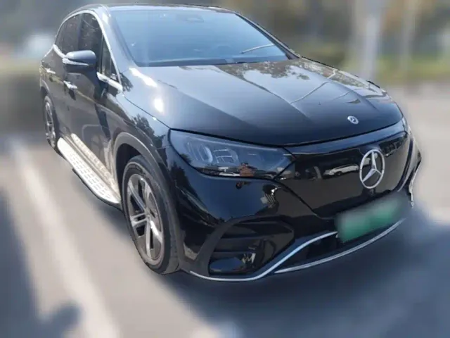 Mercedes-Benz EQE SUV — Фото автомобиля 5