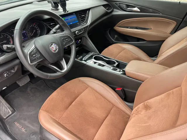 Buick Regal — Фото автомобиля 8