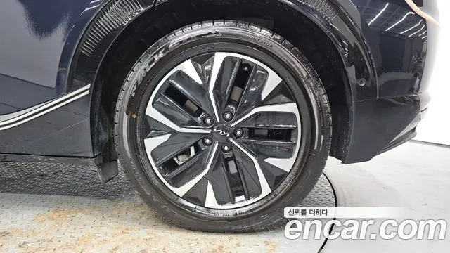 Kia EV6 — Фото автомобиля 6