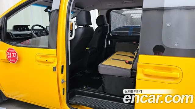 Hyundai Staria Staria L3.5 Школьный автобус — Фото автомобиля 11