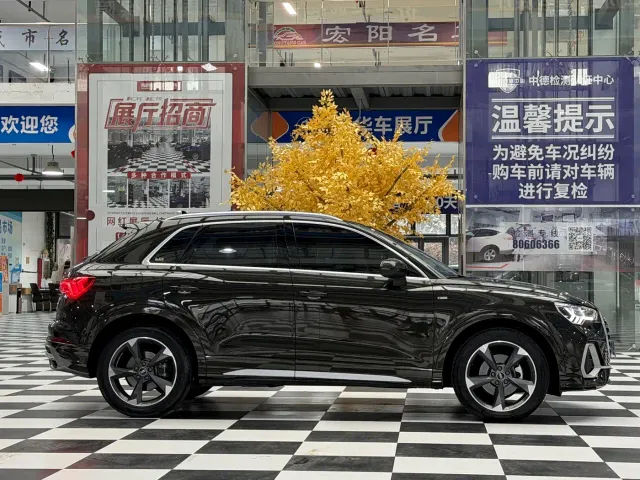 Audi Q3 — Фото автомобиля 4