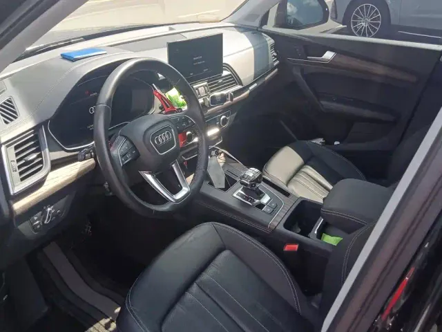 Audi Q5L — Фото автомобиля 12