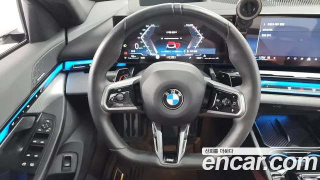 BMW 5-Series 5 серия (G60) 530i xDrive M Sport — Фото автомобиля 13