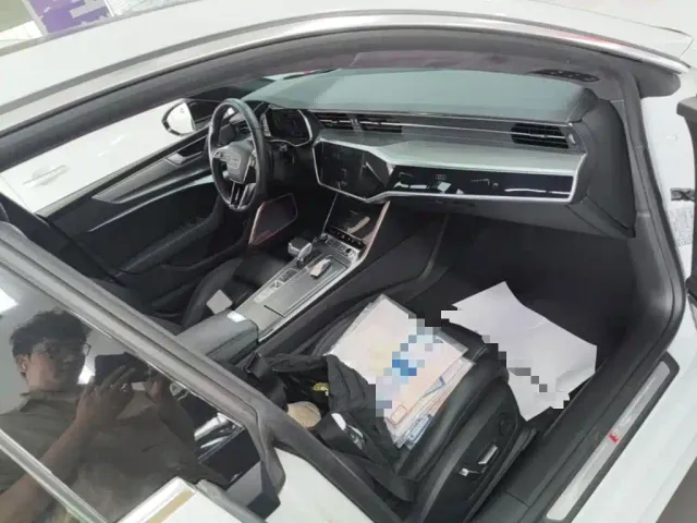 Audi A7 — Фото автомобиля 10
