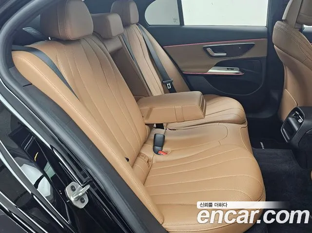 Mercedes-Benz E-Class W214 — Фото автомобиля 12