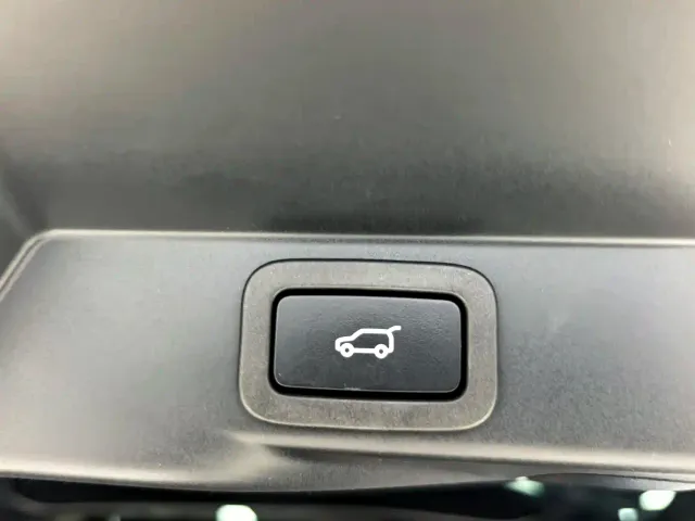 Land Rover Range Rover Sport — Фото автомобиля 14