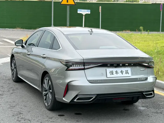 Chery Arrizo 8 — Фото автомобиля 4