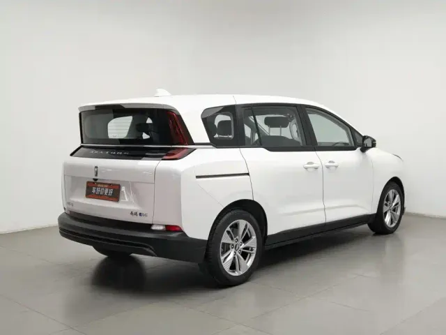 Bestune NAT — Фото автомобиля 2
