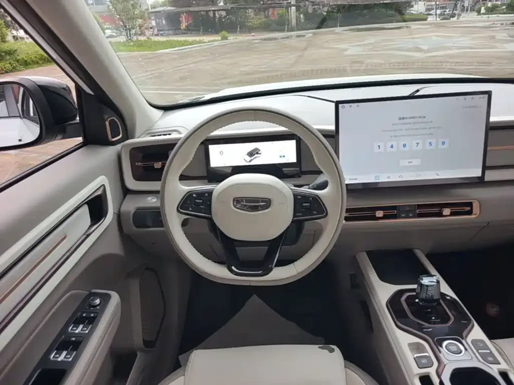 Geely Geely ICON 2026 Chocolate 1.5TD Pure Edition — Фото автомобиля 10