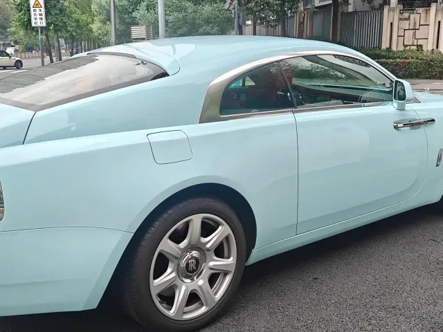 Rolls-Royce Wraith — Фото автомобиля 5