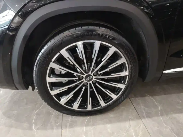 Geely Xingyue L — Фото автомобиля 22