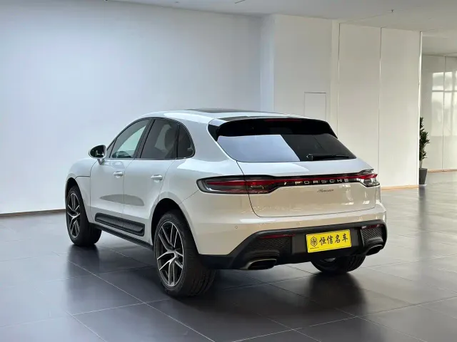 Porsche Macan — Фото автомобиля 5