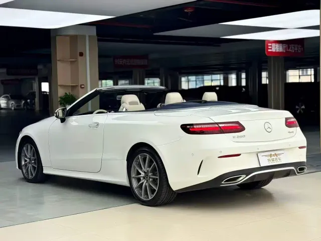 Mercedes-Benz E-Class — Фото автомобиля 5