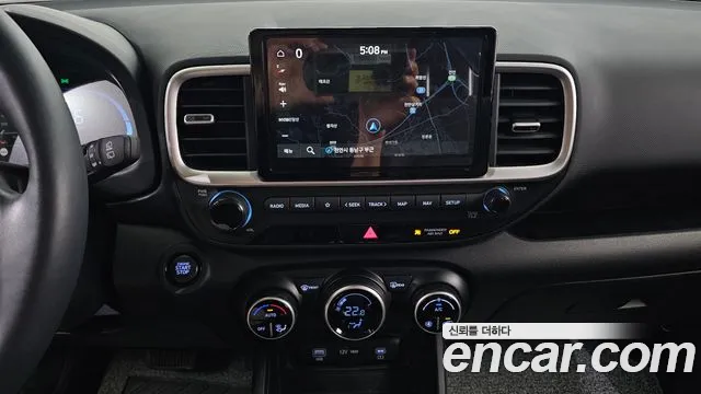Hyundai Venue — Фото автомобиля 16