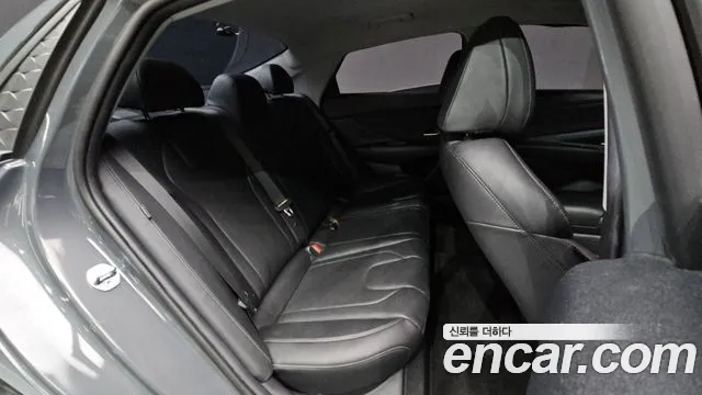 Hyundai Avante CN7 — Фото автомобиля 17