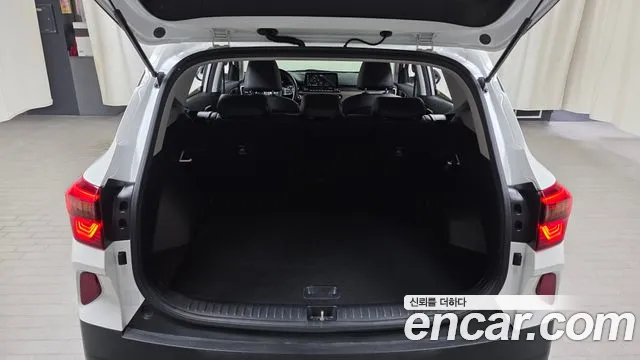 Kia Seltos Seltos Бензин 1.6 турбо 2WD — Фото автомобиля 20