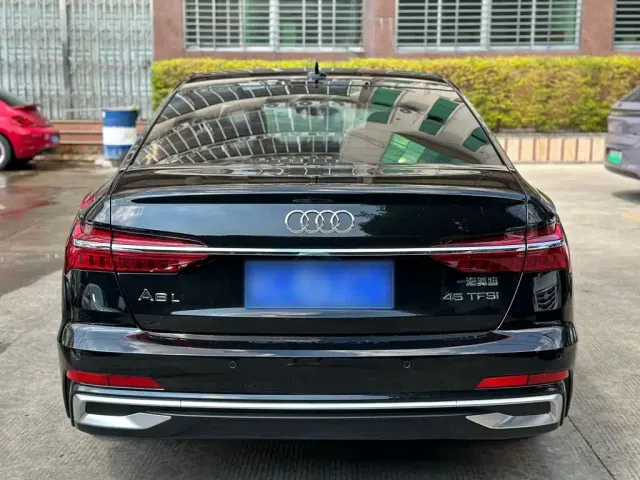 Audi A6L — Фото автомобиля 5