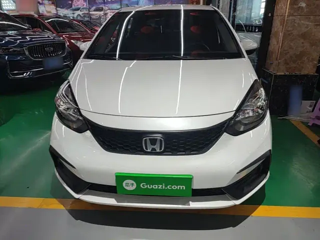 Honda Fit — Фото автомобиля 2